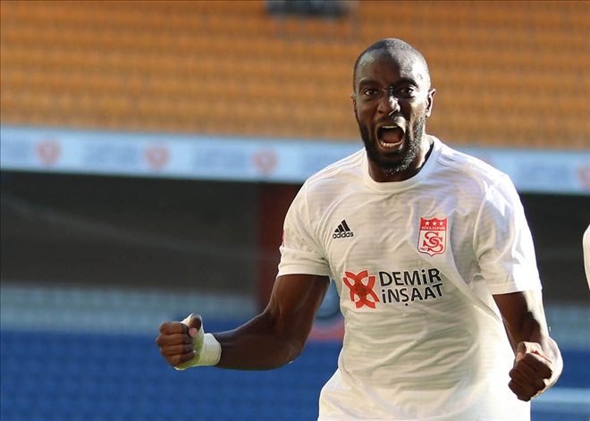 Yatabare Gol Sayısını 2 Yaptı