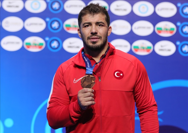 Yiğido Cenk Dünya Üçüncüsü