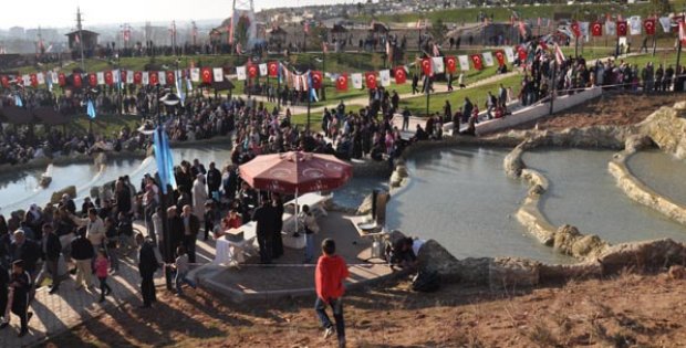Şehitlere Yakıştı
