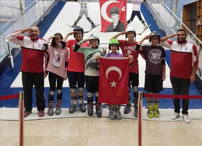 Kayakçılardan Askerlere Selam