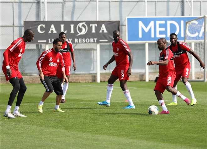 Yiğidolar Rotayı Antalya´ya Çevirdi