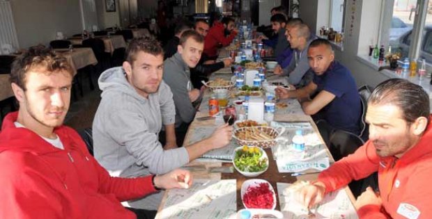 Biz Bir Aileyiz