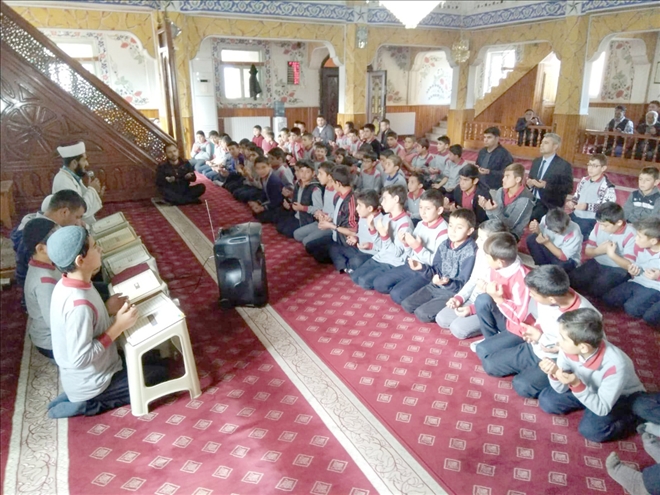 Öğrencilerden  Mehmetçik´e Dua