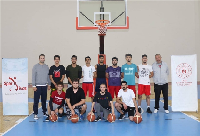 Basketbol İdmanları Start Aldı