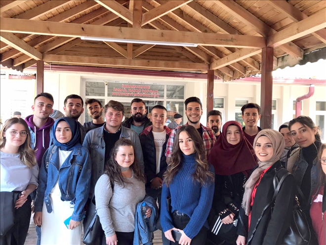 Öğrencilerden  Yaşlılara Ziyaret