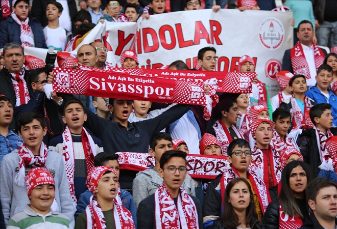 Misafir Tribünü 25 Lira