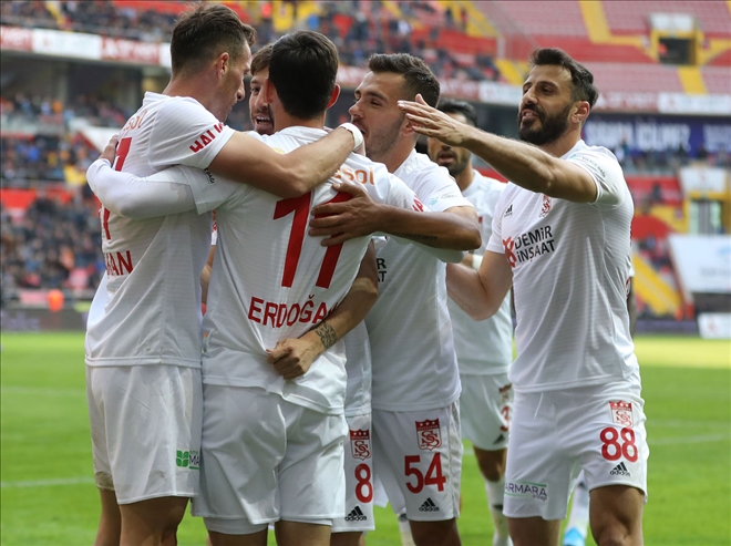 Lidere Selam Dur