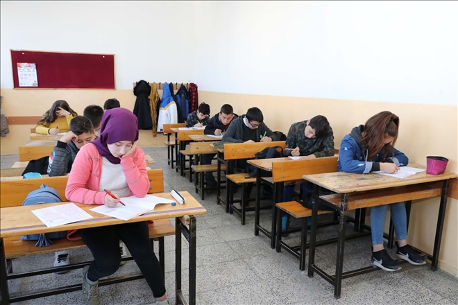 73 Bin 500 Kişi  Sınava Girdi