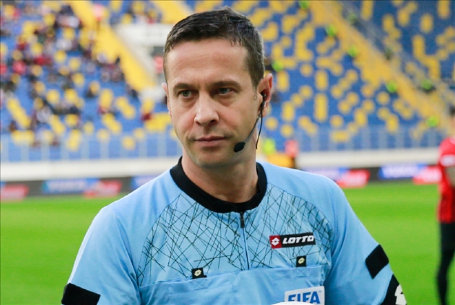 Gençlerbirliği-Sivasspor Maçı Halis Özkahya´nın