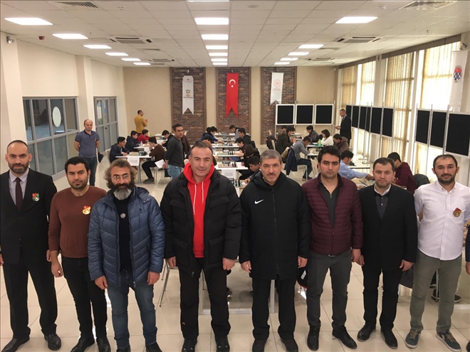 Kütüphanede Satranç Rüzgarı