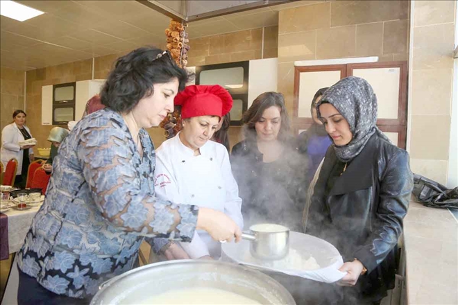 Ayhan, Lor  Peyniri Yaptı