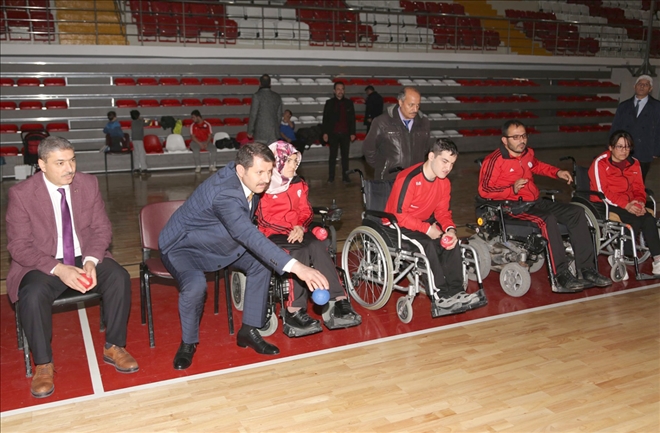 Vali Ayhan Boccia Oynadı