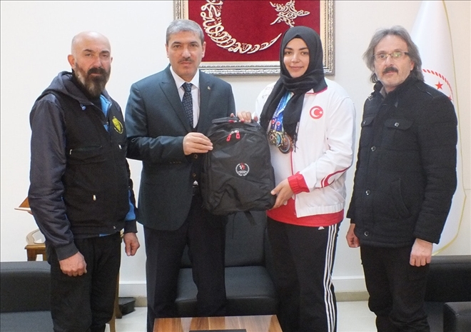 Dünya 3.´sü Tunç´u Ziyaret Etti