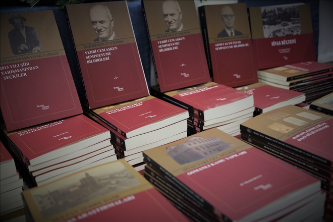 8 Kitap Daha  Kazandırıldı
