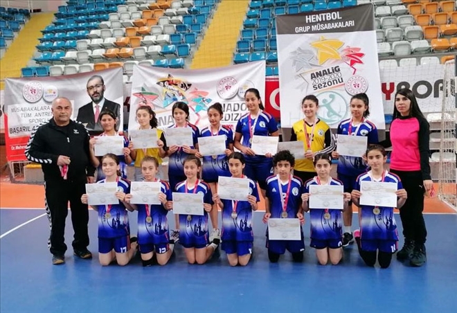 Hentbol Takımları Çeyrek Finalde!