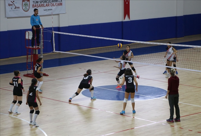 Okullar Arası Voleybol Bugün