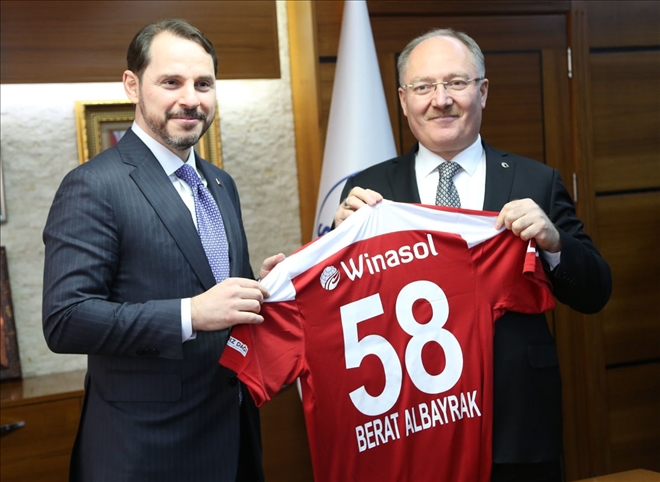 Bilgin´den Bakan Albayrak´a Forma