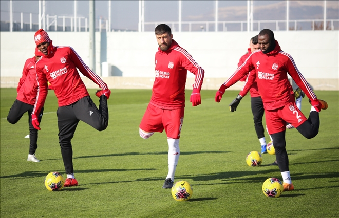 Sivasspor´da Beşiktaş Mesaisi Başladı--Video