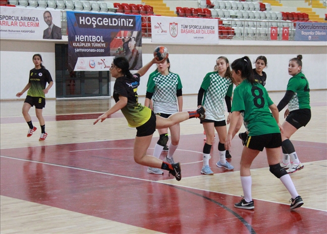 Sivas´ta Hentbol Şöleni Başladı