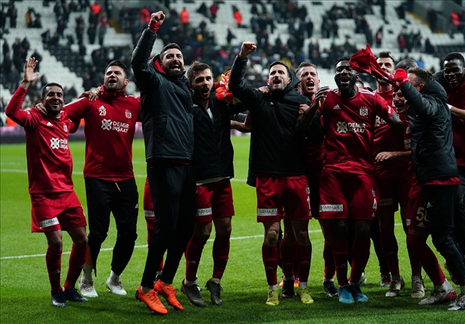 Yenilmezlik Serisi 10 Maça Çıktı