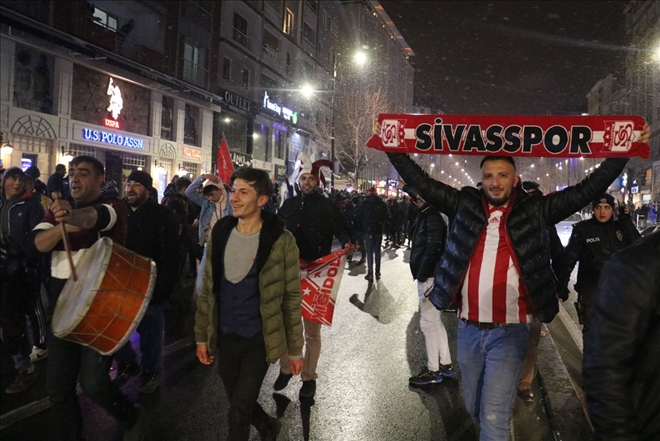 Beşiktaş Galibiyeti Doyasıya Kutlandı