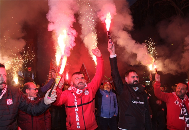 Taraftar Ayaklandı!--Video