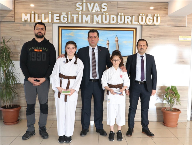 Şampiyon Karatecilerden Savaşçı´ya Ziyaret