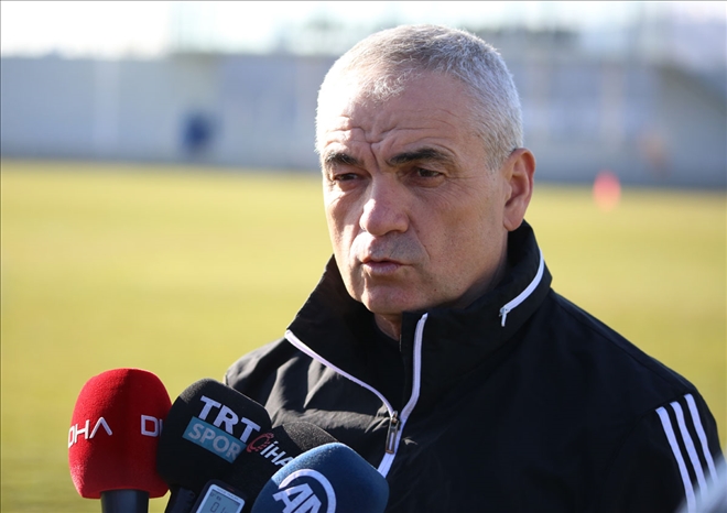 Galatasaray´a Saat Göndermesi