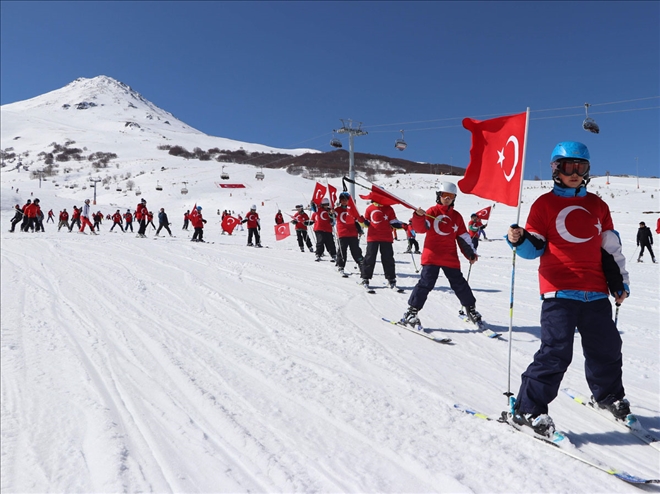 Şehitler Anısına Kayak Yaptılar