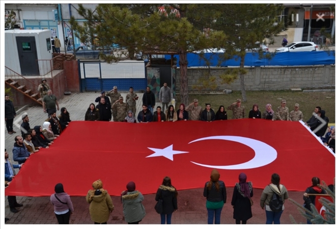 Şehitlerimiz  İçin Yürüdüler