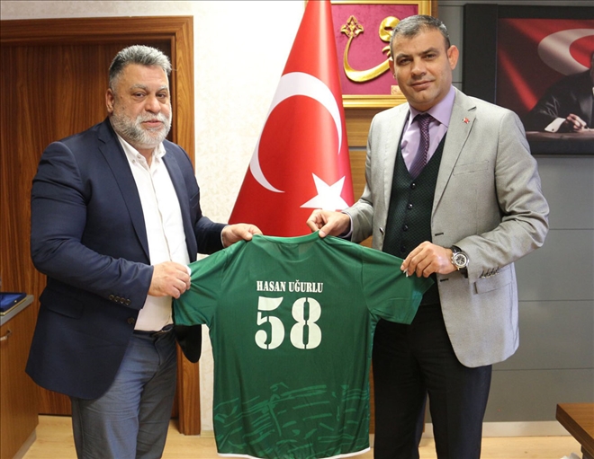 Belediyespor´dan Başsavcı Uğurlu´ya Forma