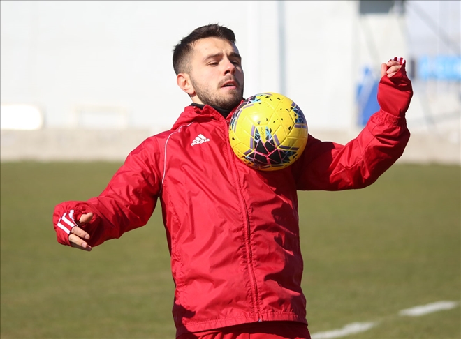 Sivasspor´un Asistçisi Emre