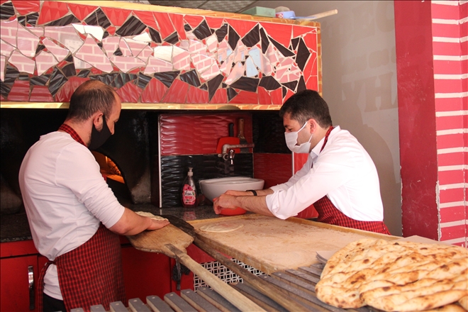 Başkan´ın Ellerinden Ramazan Pidesi