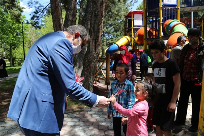 Çocukların Mutluluğuna Ortak Oldu