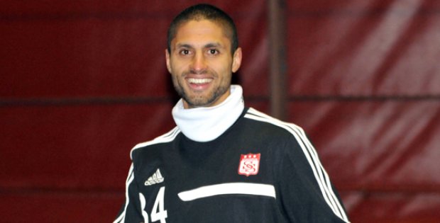 Da Costa, Birçok Forveti Solladı