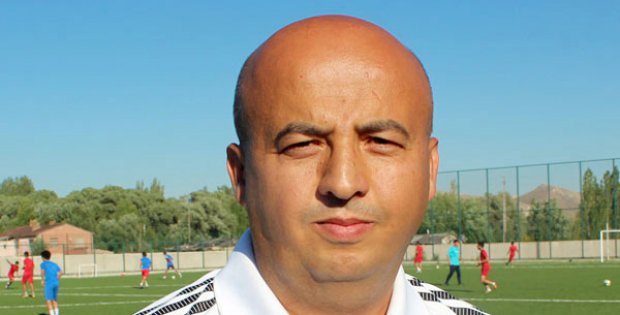 Halil Kol´a Büyük Onur