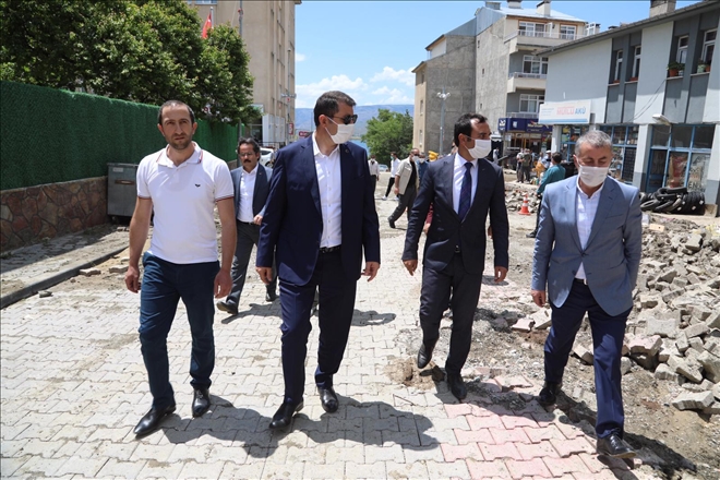 Sarılamayacak Yaramız Yok