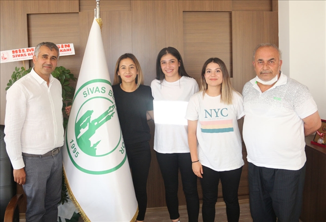 Profesyonelliğe İmza Attılar