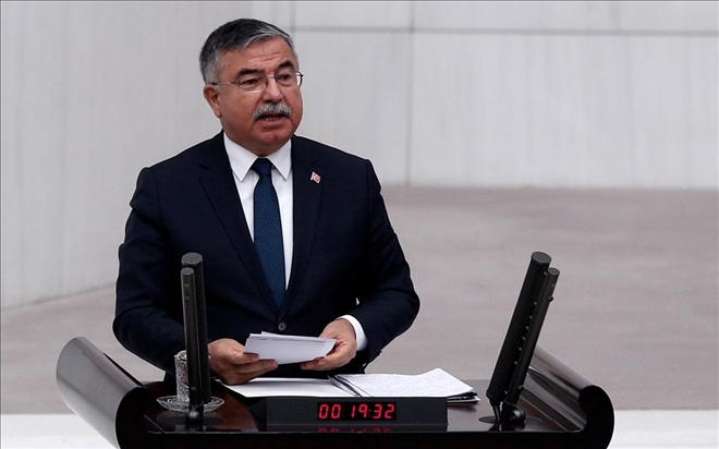 Yılmaz, Görevine Devam Edecek