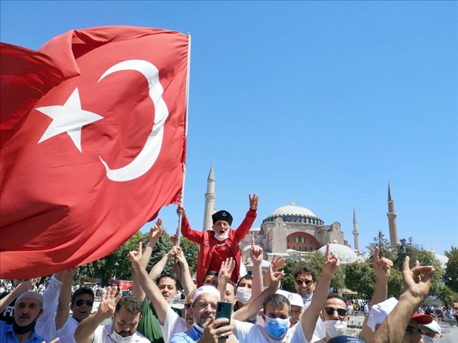 Ayasofya´da  Zincirler Kırıldı--Video