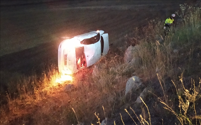 Gürün´de Trafik Kazası: 3 Yaralı