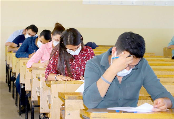 Adaylar Sınava Girdi