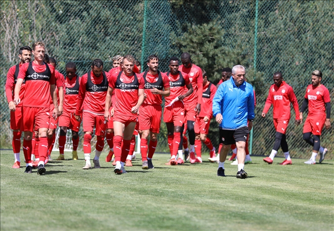 SİVASSPOR´DA HAZIRLIKLAR TAM GAZ SÜRÜYOR--VİDEO