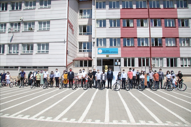 LGS´DE İSTEDİĞİMİZ  BAŞARIYI YAKALADIK