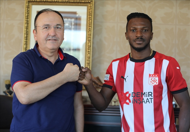 Kayode Resmen Sivasspor´da