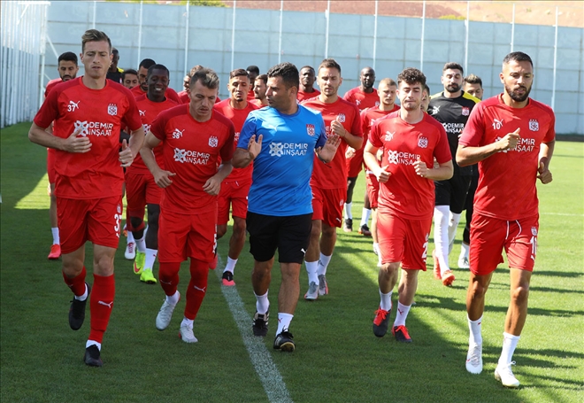 İzin Bitiyor, İdman Başlıyor