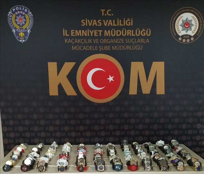 141 Gümrük Kaçağı Kol Saati Ele Geçirildi
