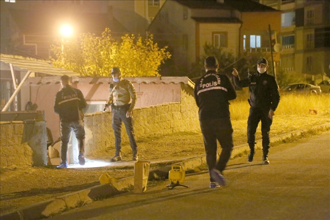 Sivas´ta Bıçaklı Kavga:1 Yaralı--Video