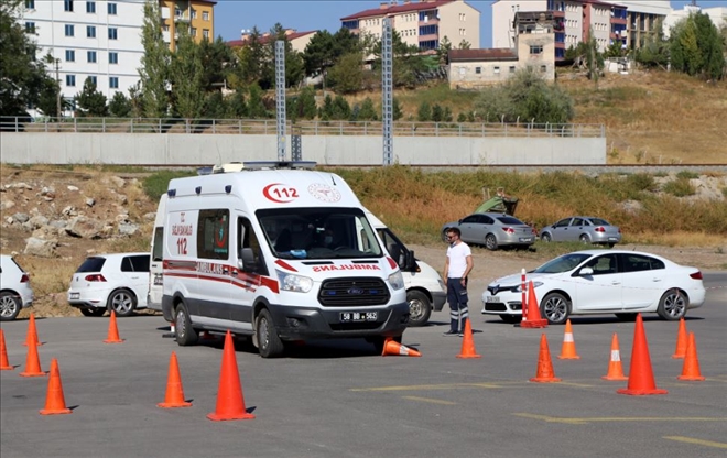 Zorlu Parkurlarda Ter Döktüler