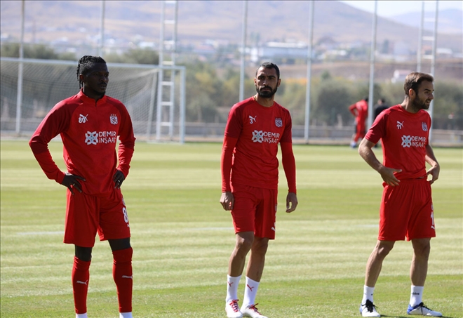 Yiğido´da, Villarreal Mesaisi